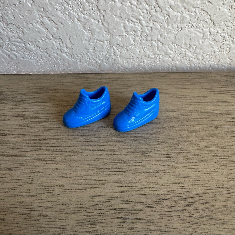 Blue Doll Shoes Plastic Sneakers Miniature Toy Footwear Accessories‎ - Picture 2 of 6